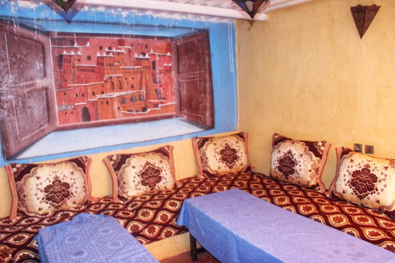 Auberge Et Hotel Les Amis Tafraout Eksteriør bilde